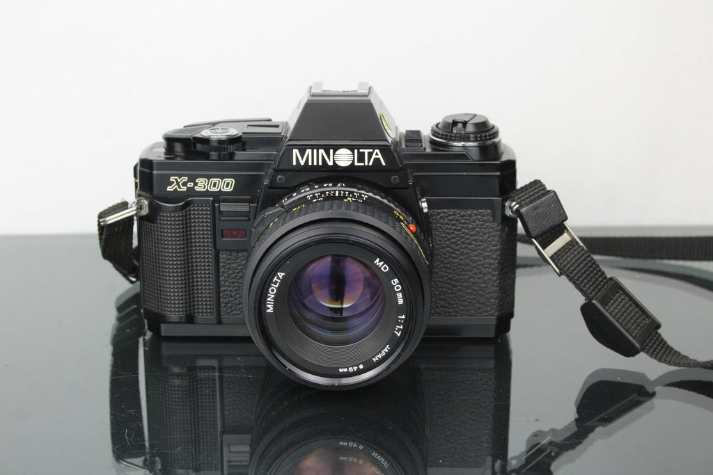 Minolta X - 300 + 50mm 1.7 Minolta MD lens - Dutch|Thrift