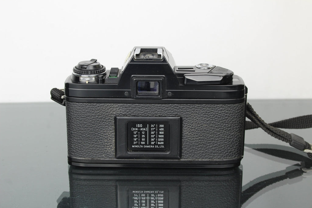 Minolta X - 300 + 50mm 1.7 Minolta MD lens - Dutch|Thrift