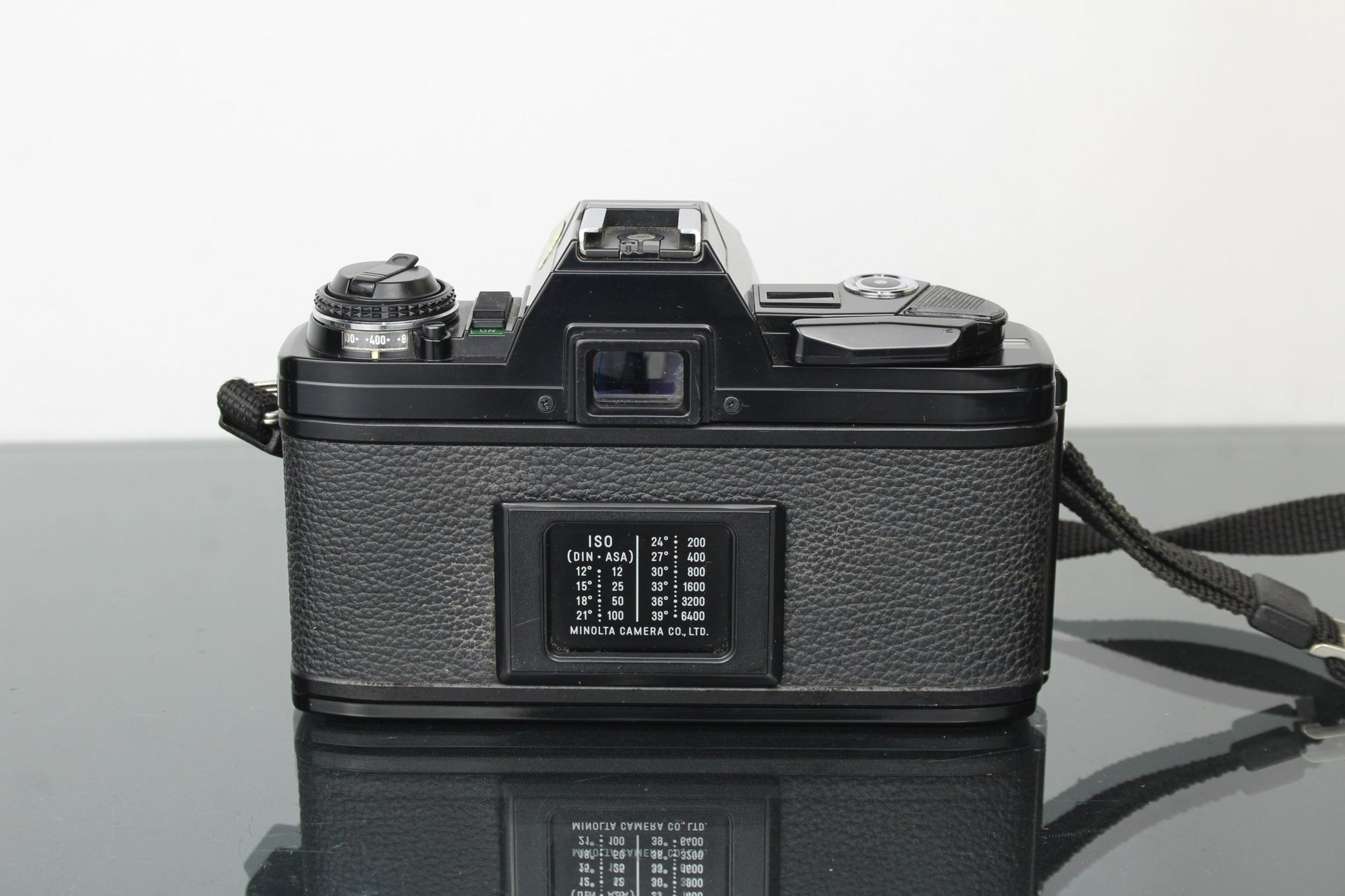 Minolta X - 300 + 50mm 1.7 Minolta MD lens - Dutch|Thrift