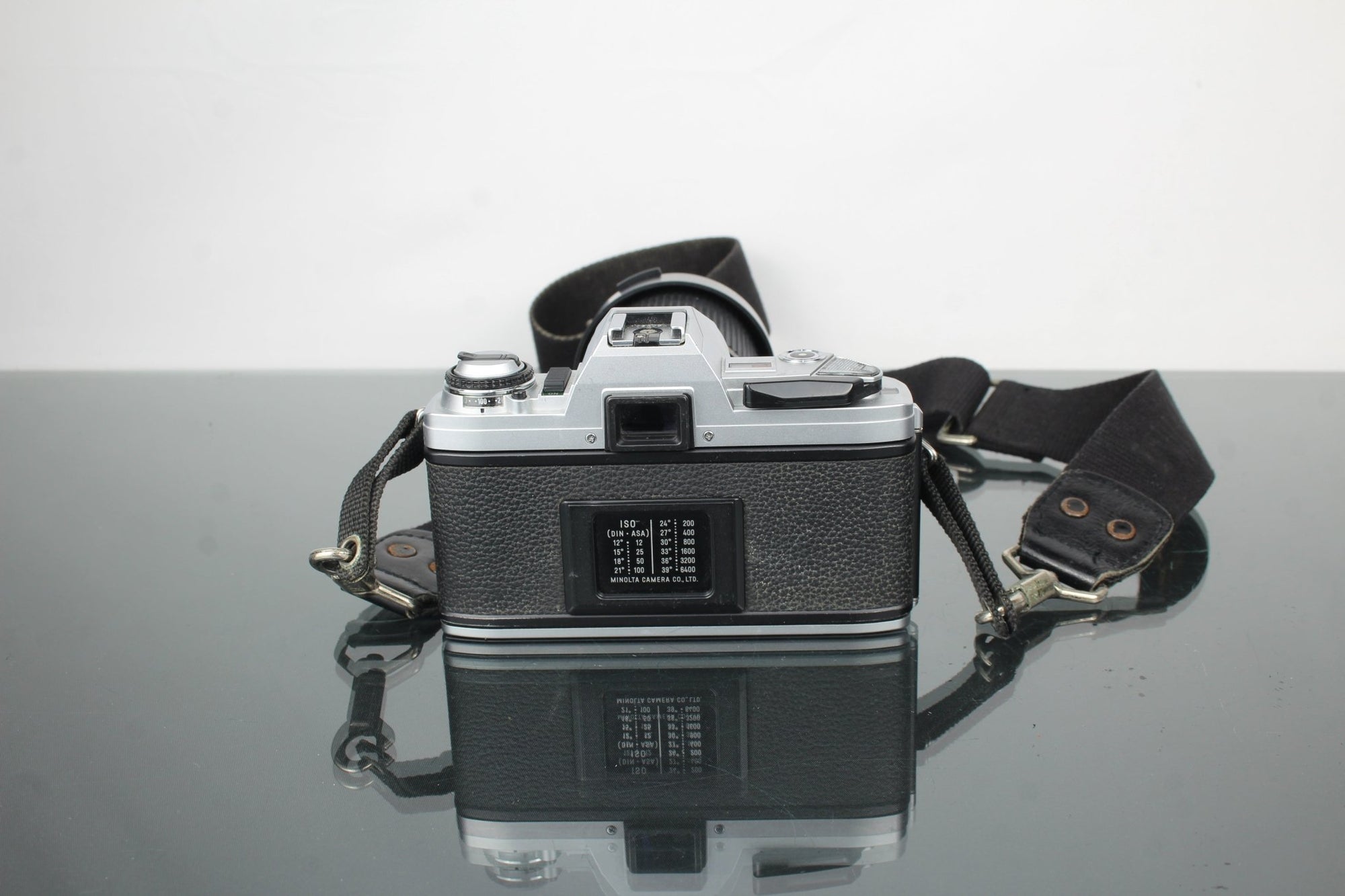 Minolta X - 300 + MD 35 - 135mm 1:3.5 - 4.5 lens - Dutch|Thrift