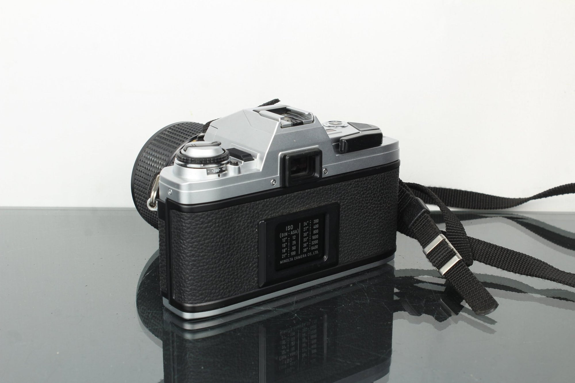 Minolta X - 300 + Minolta MD 35 - 70mm 1:3.5 lens - Dutch|Thrift