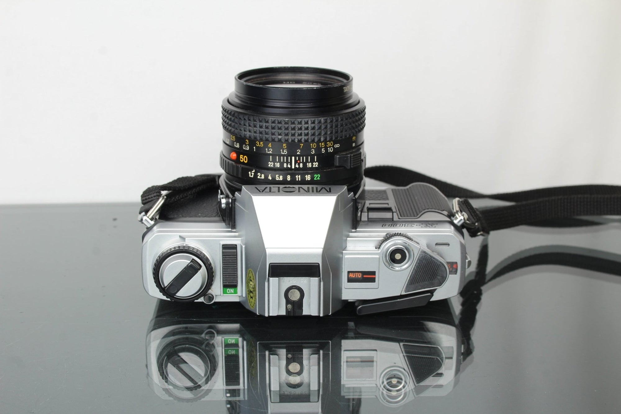 Minolta X - 300 + Minolta MD 50mm 1:1.7 lens - Dutch|Thrift