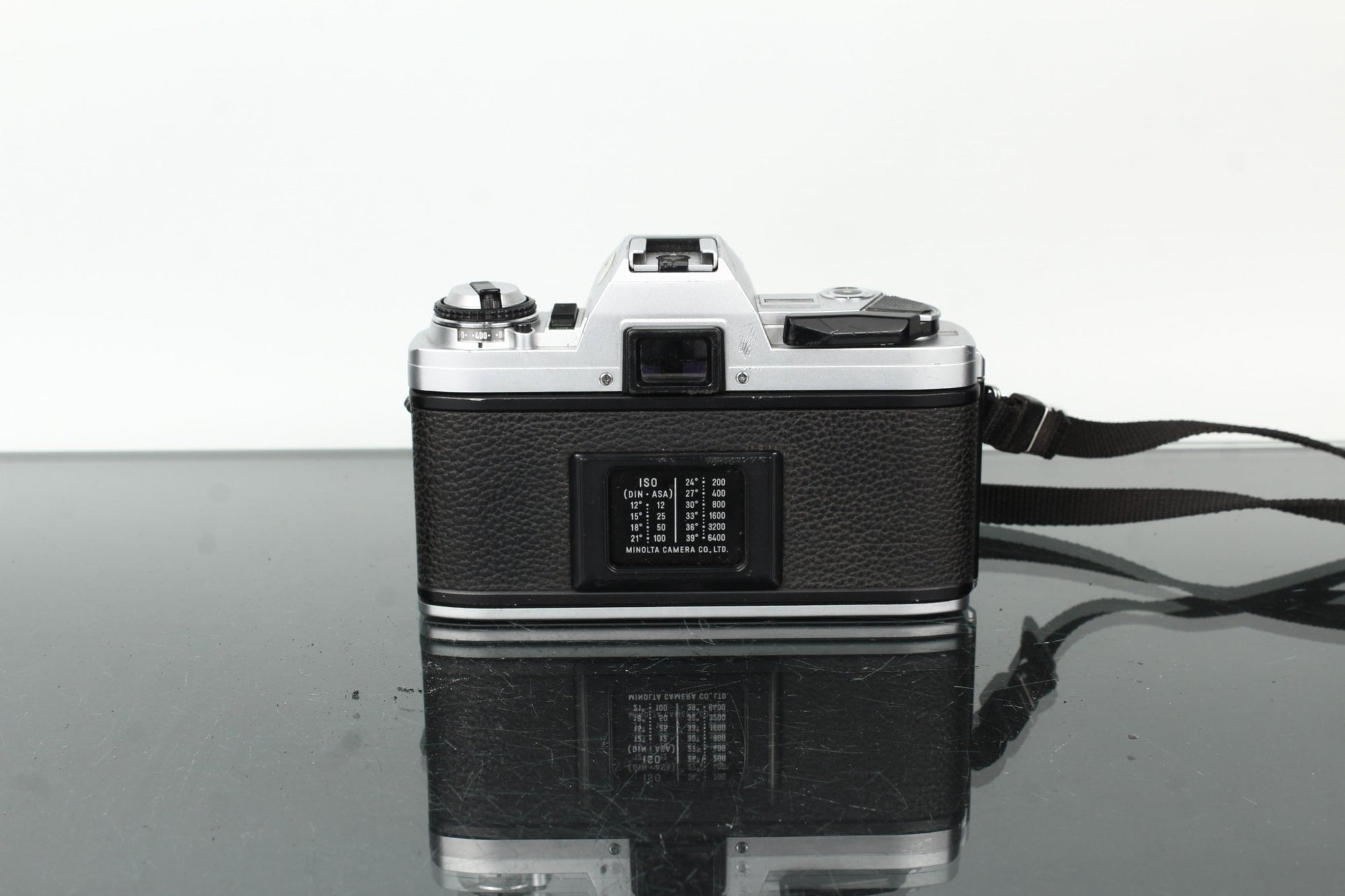 Minolta X - 300 + Minolta Rokkor 50mm f/1.7 - Dutch|Thrift