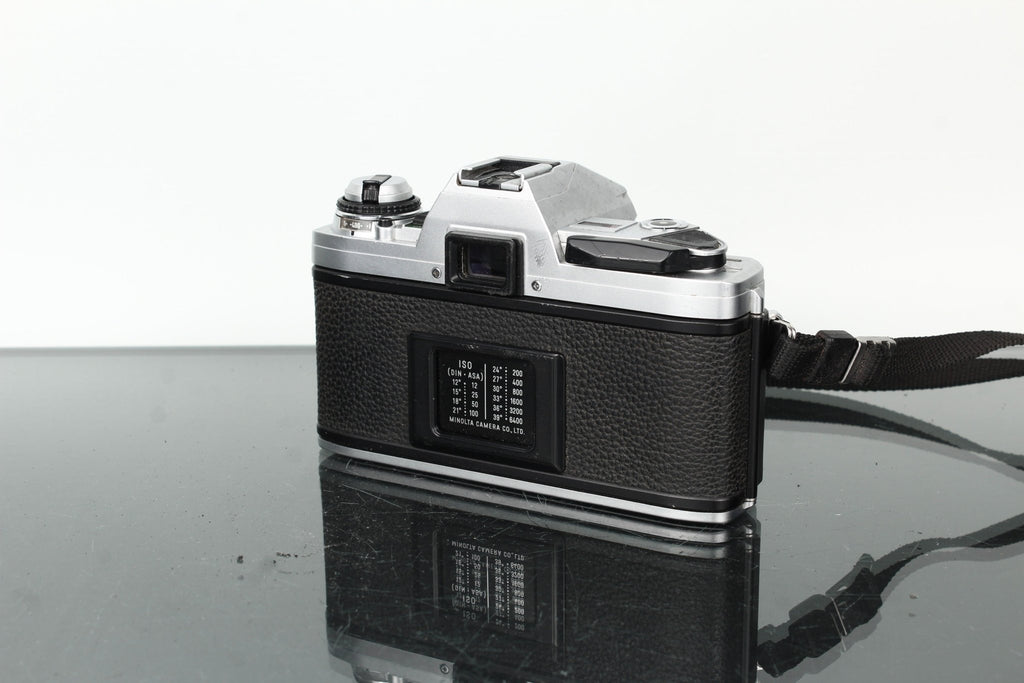 Minolta X - 300 + Minolta Rokkor 50mm f/1.7 - Dutch|Thrift