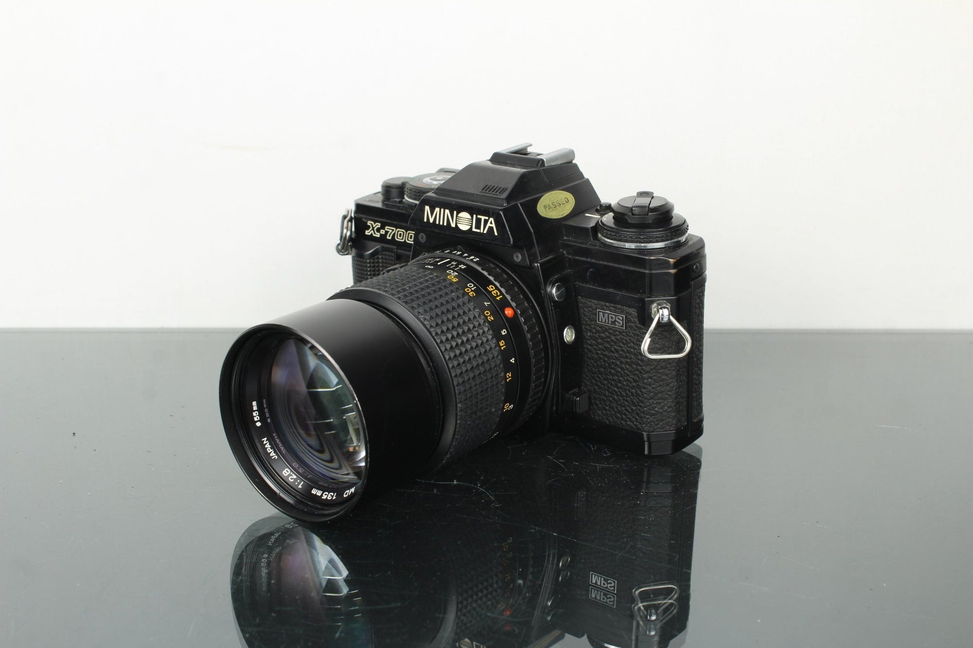 Minolta X - 700 MPS + Minolta MD 135mm 1:2.8 lens - Dutch|Thrift