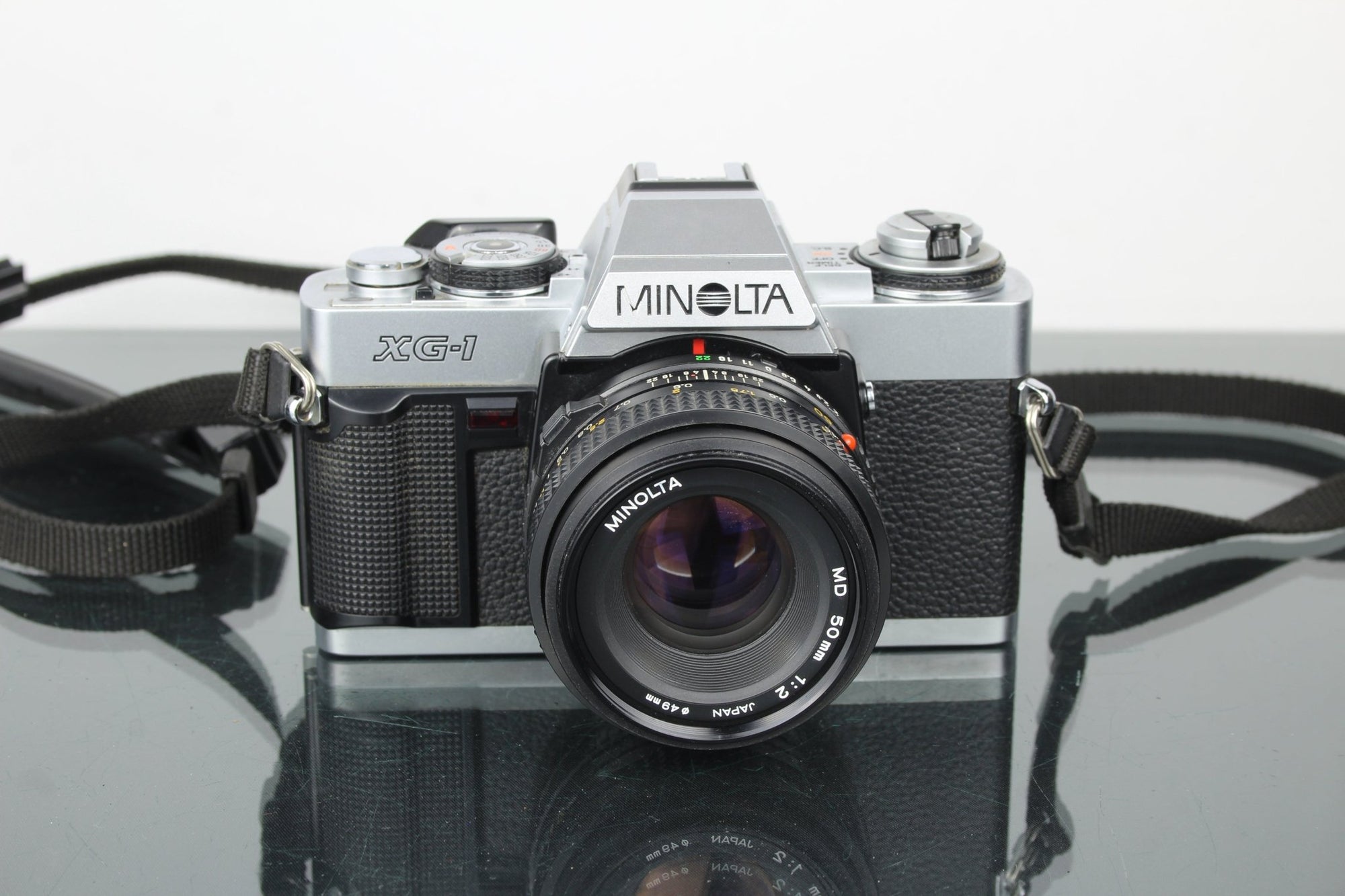 Minolta XG - 1 + 50mm 1:2 MD lens - Dutch|Thrift