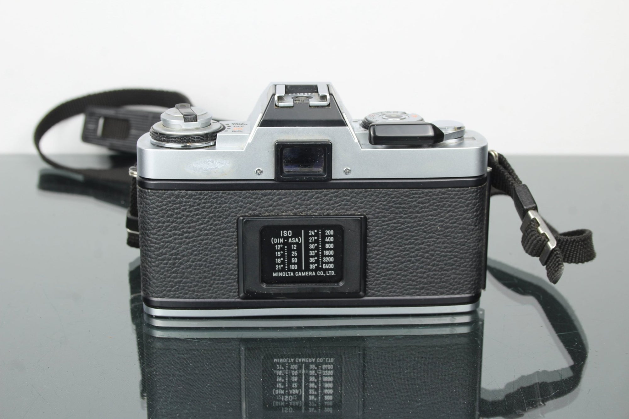 Minolta XG - 1 + 50mm 1:2 MD lens - Dutch|Thrift