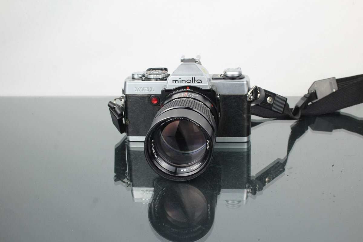 Minolta XG 1 + Vivitar 135mm f/2.8 lens - Dutch|Thrift