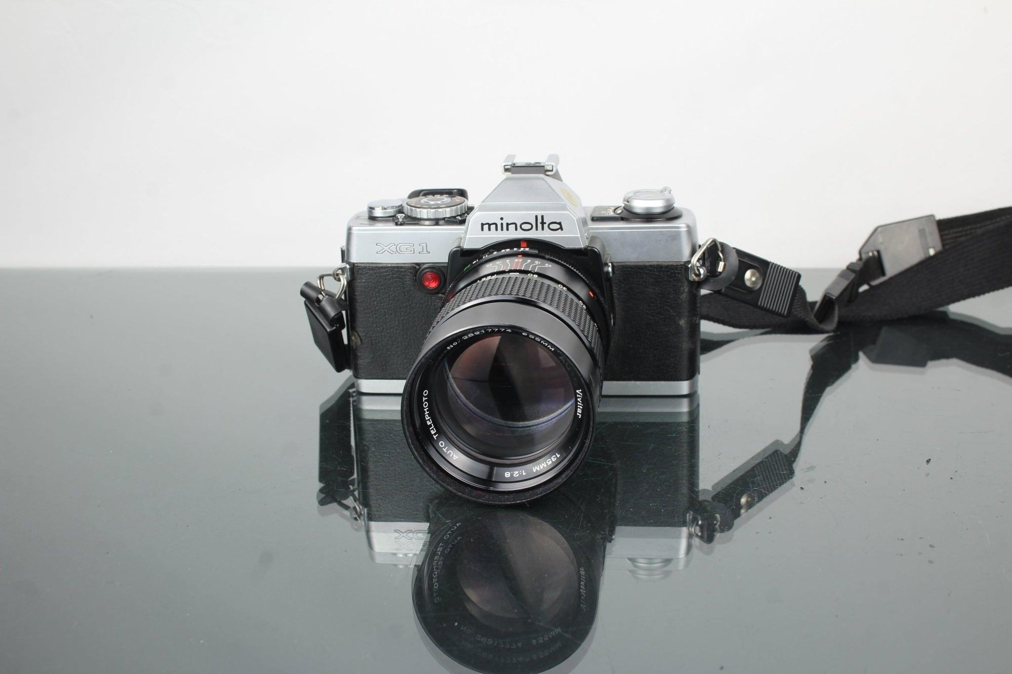 Minolta XG 1 + Vivitar 135mm f/2.8 lens - Dutch|Thrift