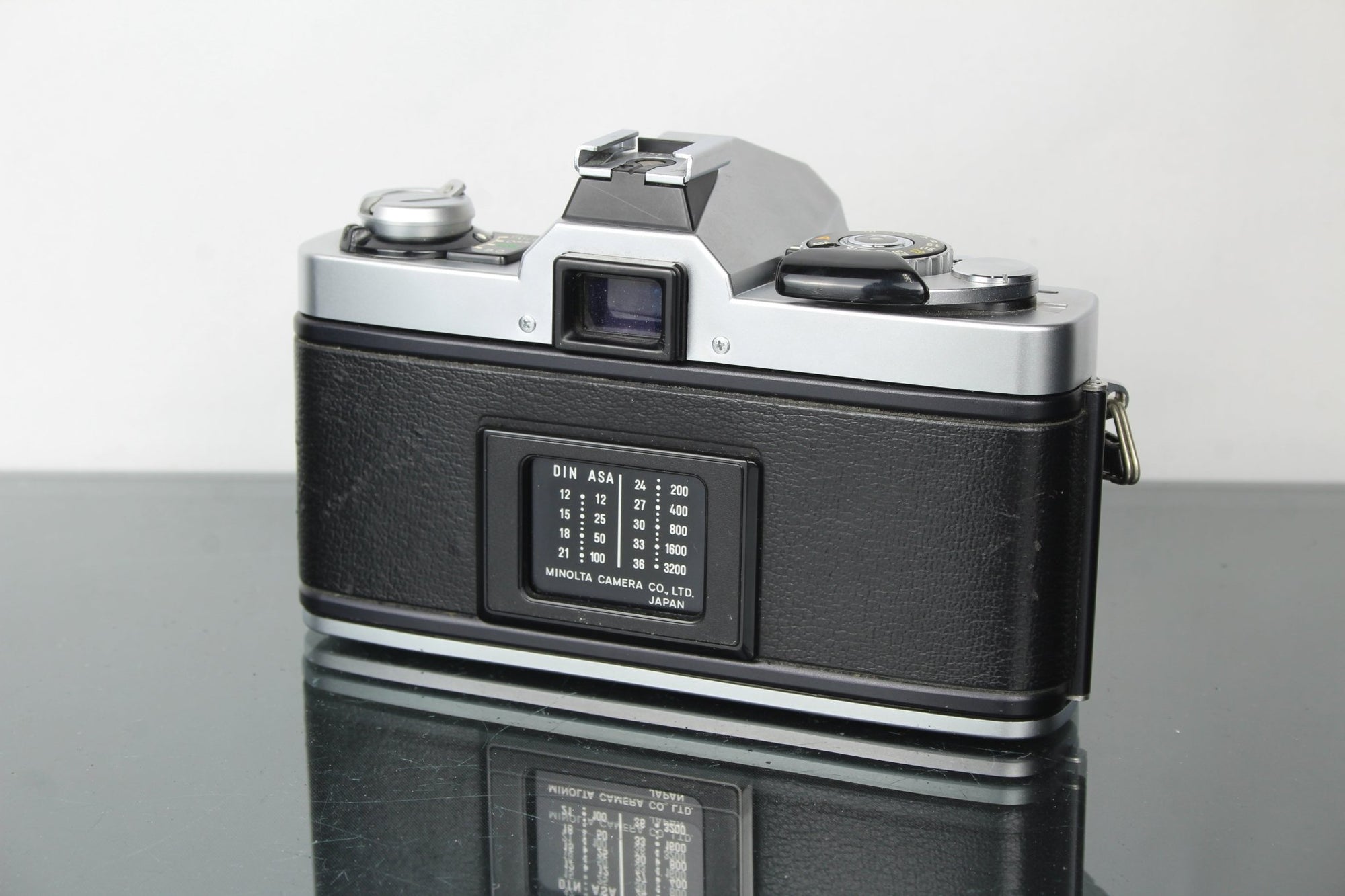 Minolta XG - 9 + 50mm 1.7 MD lens - Dutch|Thrift