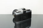 Minolta XG 9 + Minolta MD 28 - 70mm 1:3.5 - 4.8 lens - Dutch|Thrift