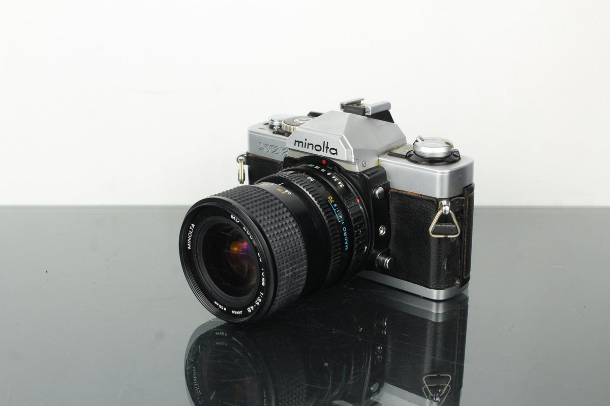 Minolta XG 9 + Minolta MD 28 - 70mm 1:3.5 - 4.8 lens - Dutch|Thrift