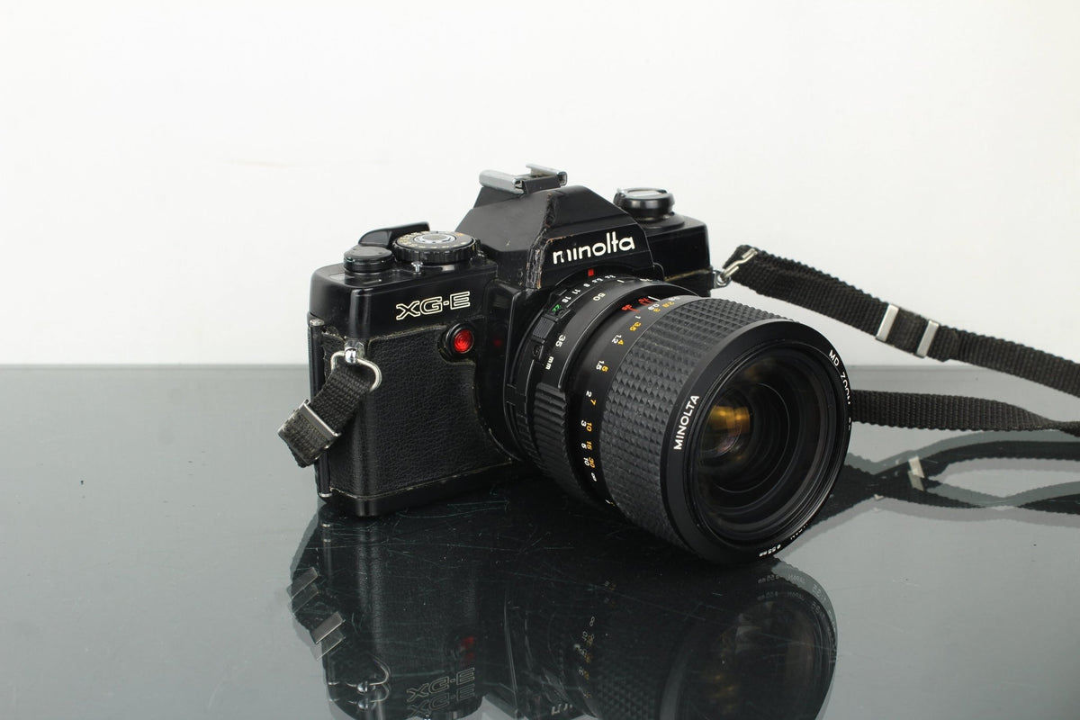 Minolta XG - E + Minolta MD 35 - 70mm 1:3.5 lens - Dutch|Thrift