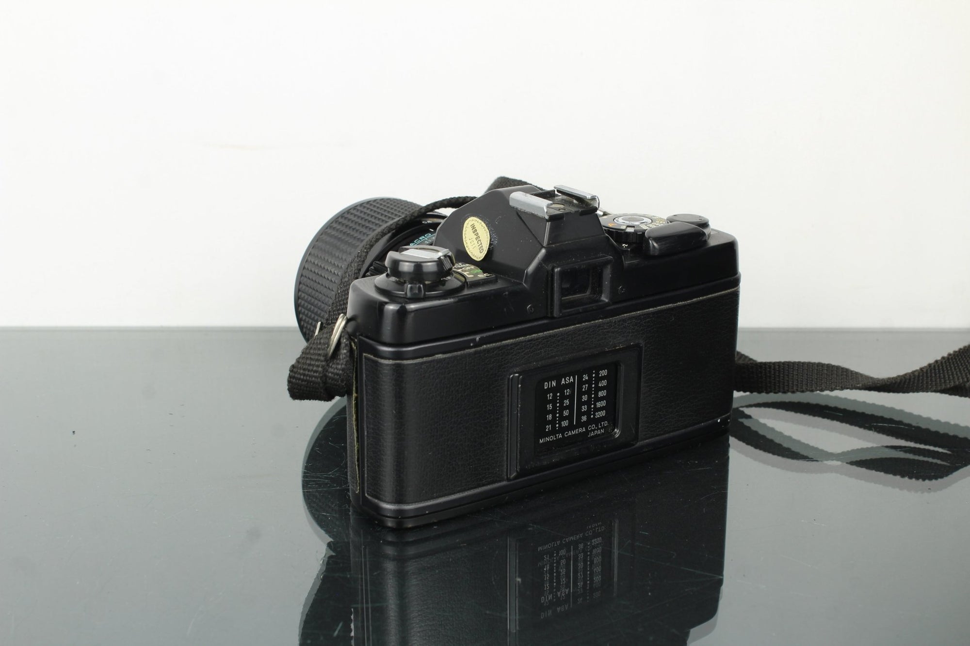 Minolta XG - E + Minolta MD 35 - 70mm 1:3.5 lens - Dutch|Thrift