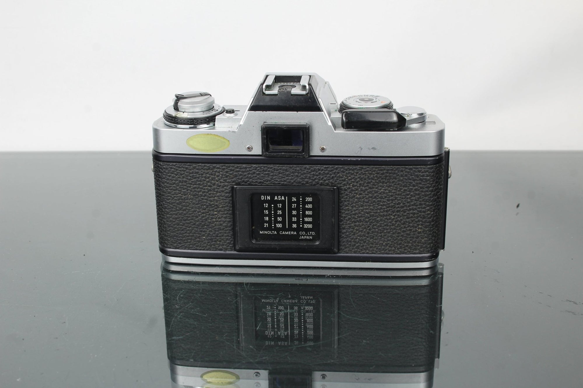 Minolta XG - M + 50mm 1:2 Minolta MD lens - Dutch|Thrift