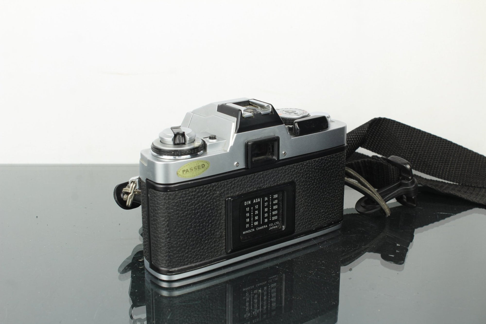 Minolta XG - M + 50mm 1.7 Minolta MD lens - Dutch|Thrift