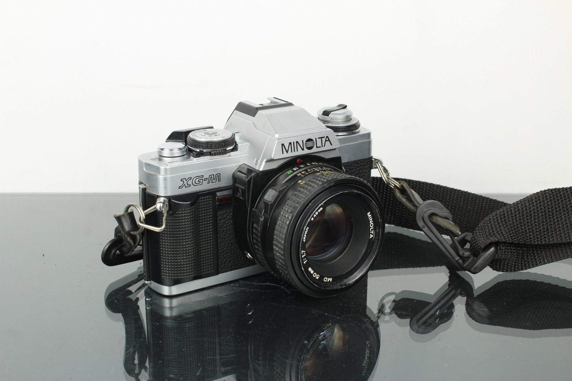 Minolta XG - M + 50mm 1.7 Minolta MD lens - Dutch|Thrift