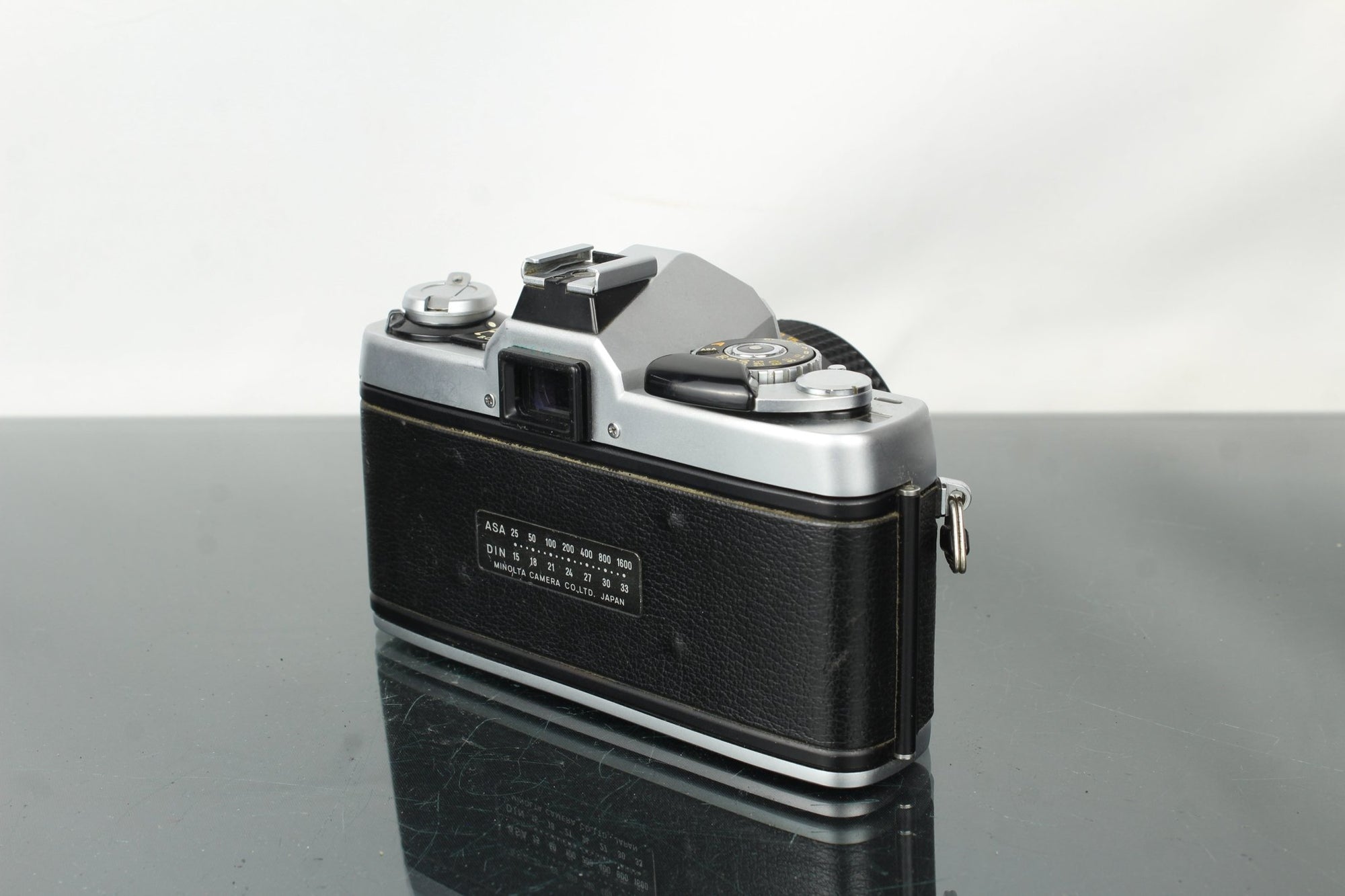 Minolta XG1 + 50mm 1.7 Minolta MD lens - Dutch|Thrift