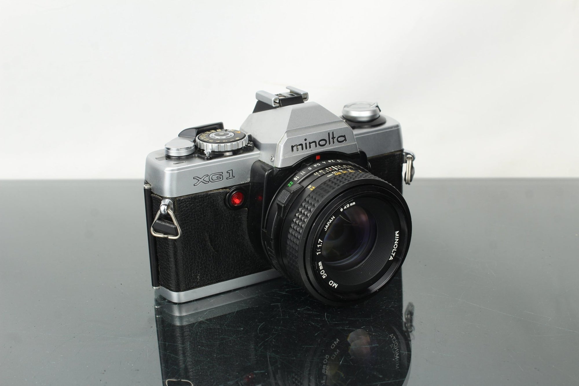 Minolta XG1 + 50mm 1.7 Minolta MD lens - Dutch|Thrift