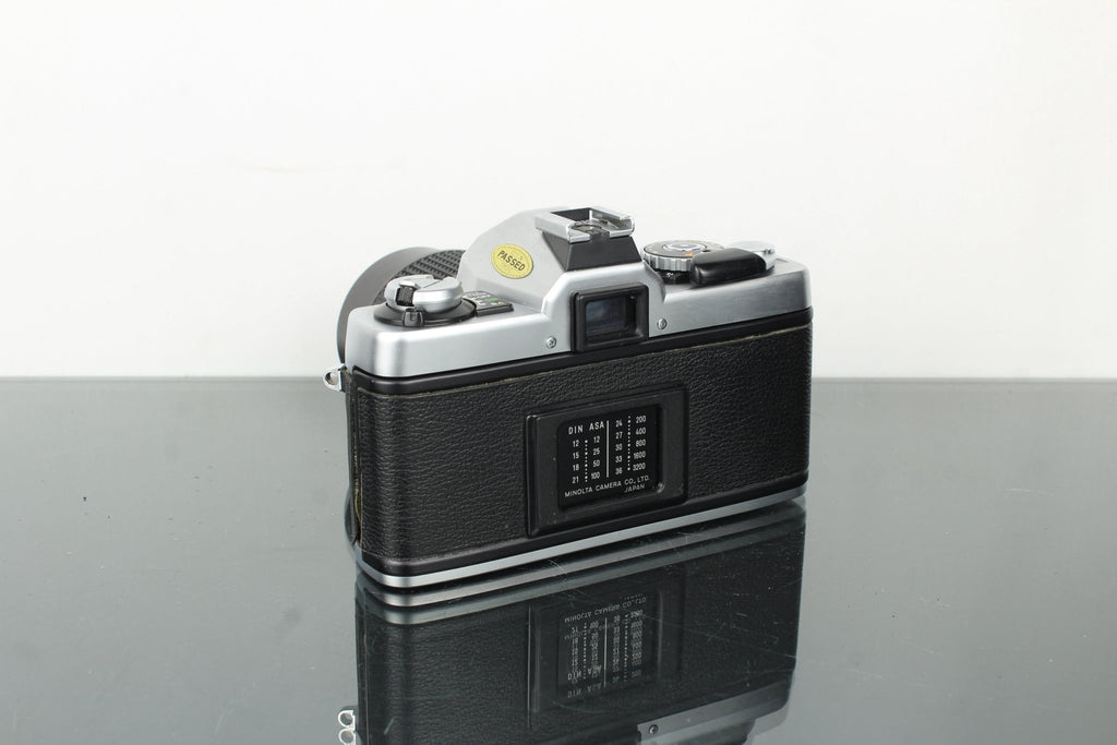 Minolta XG2 + Minolta MD 135mm 1:3.5 lens - Dutch|Thrift