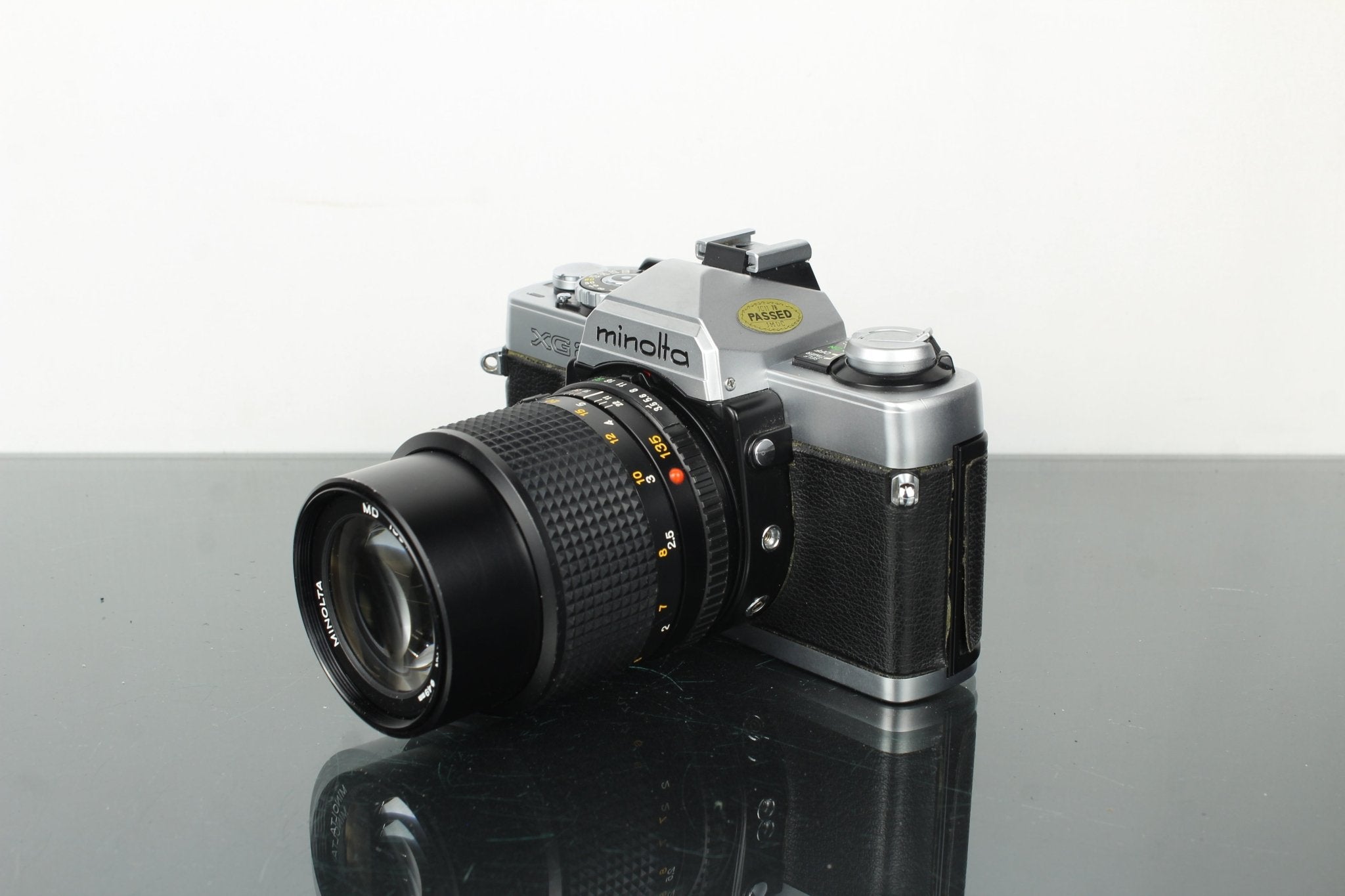 Minolta XG2 + Minolta MD 135mm 1:3.5 lens – Dutch|Thrift