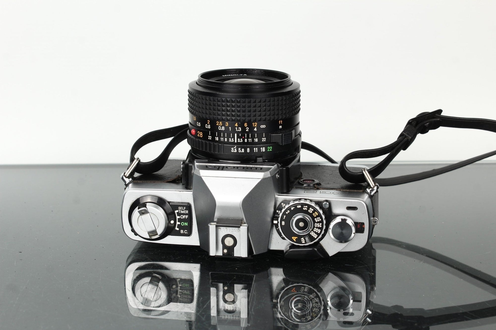 Minolta XG2 + Minolta MD 28mm f/3.5 - Dutch|Thrift