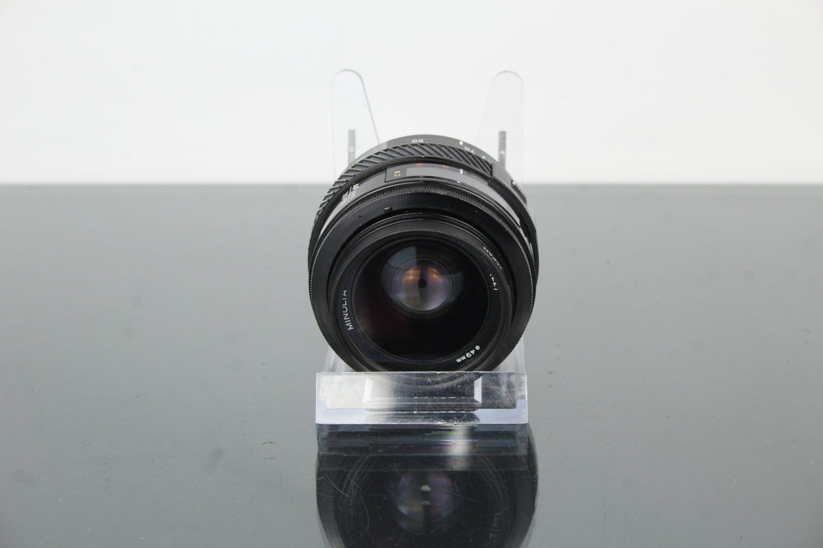 Minolta Zoom 35 - 70mm 1:4 A - Mount lens - Dutch|Thrift