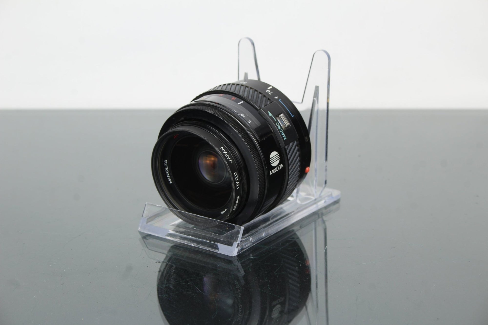 Minolta Zoom 35 - 70mm 1:4 A - Mount lens - Dutch|Thrift