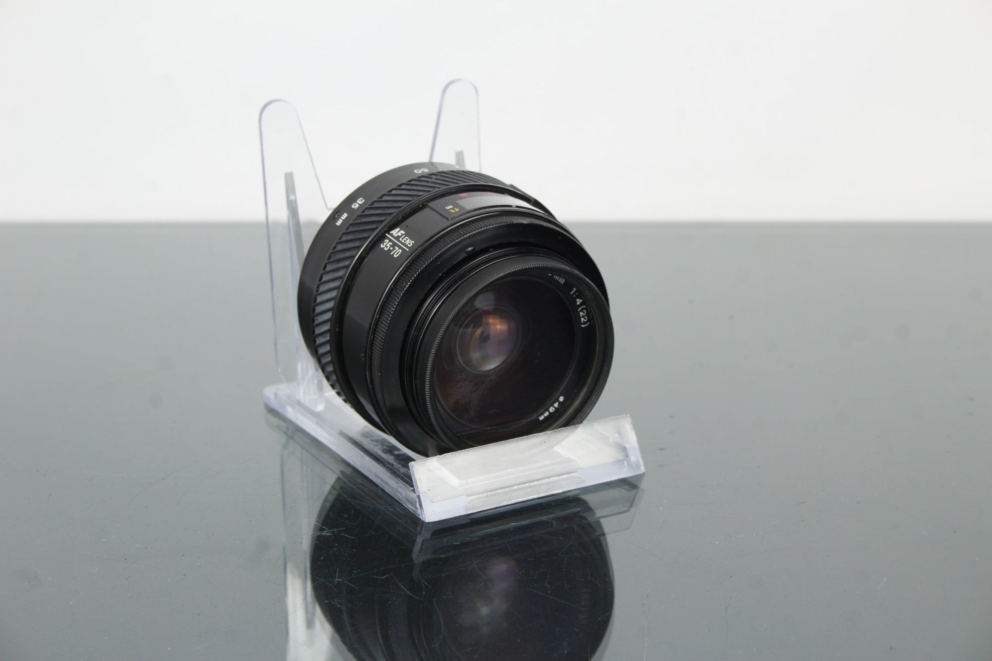 Minolta Zoom 35 - 70mm 1:4 A - Mount lens - Dutch|Thrift