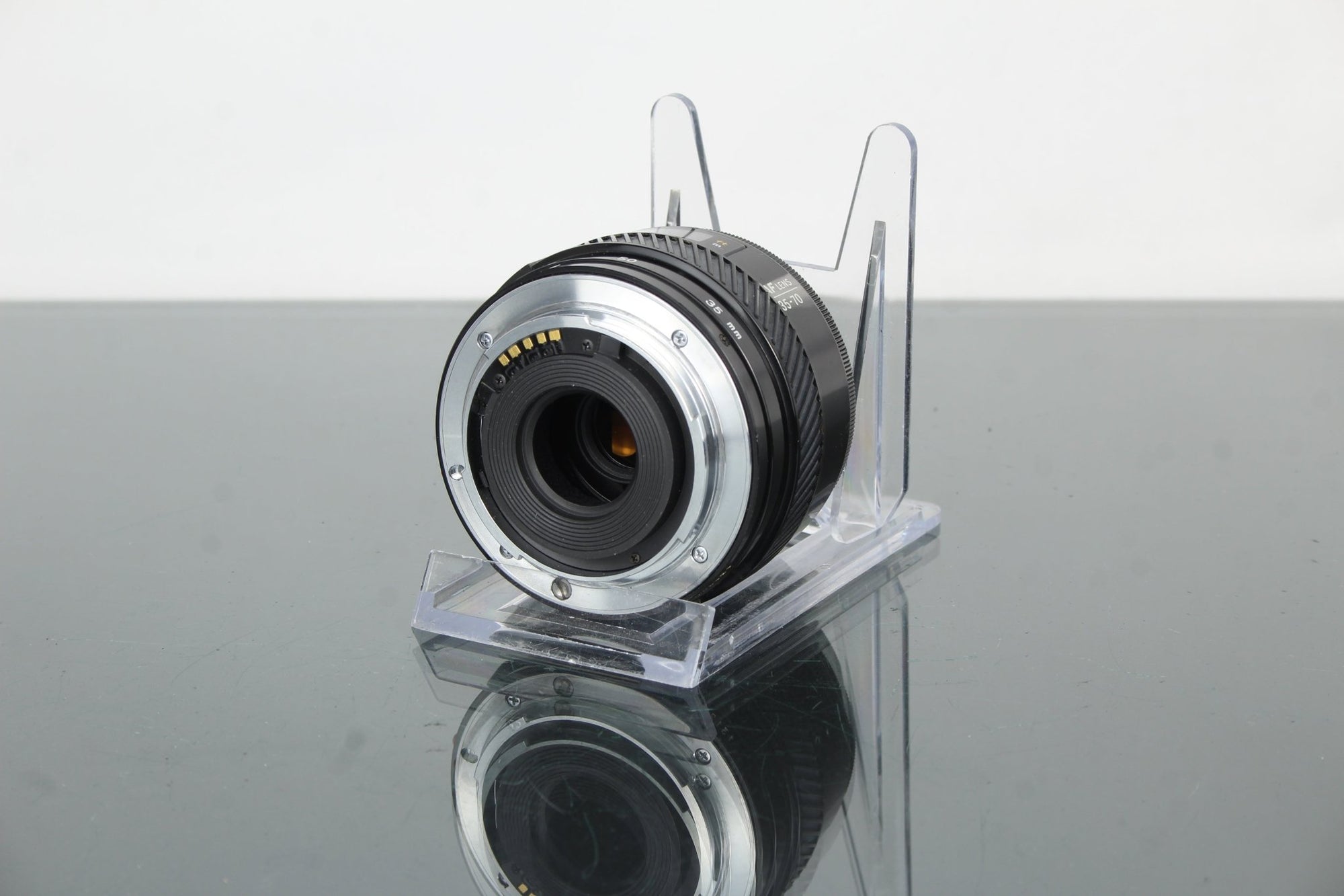 Minolta Zoom 35 - 70mm 1:4 A - Mount lens - Dutch|Thrift