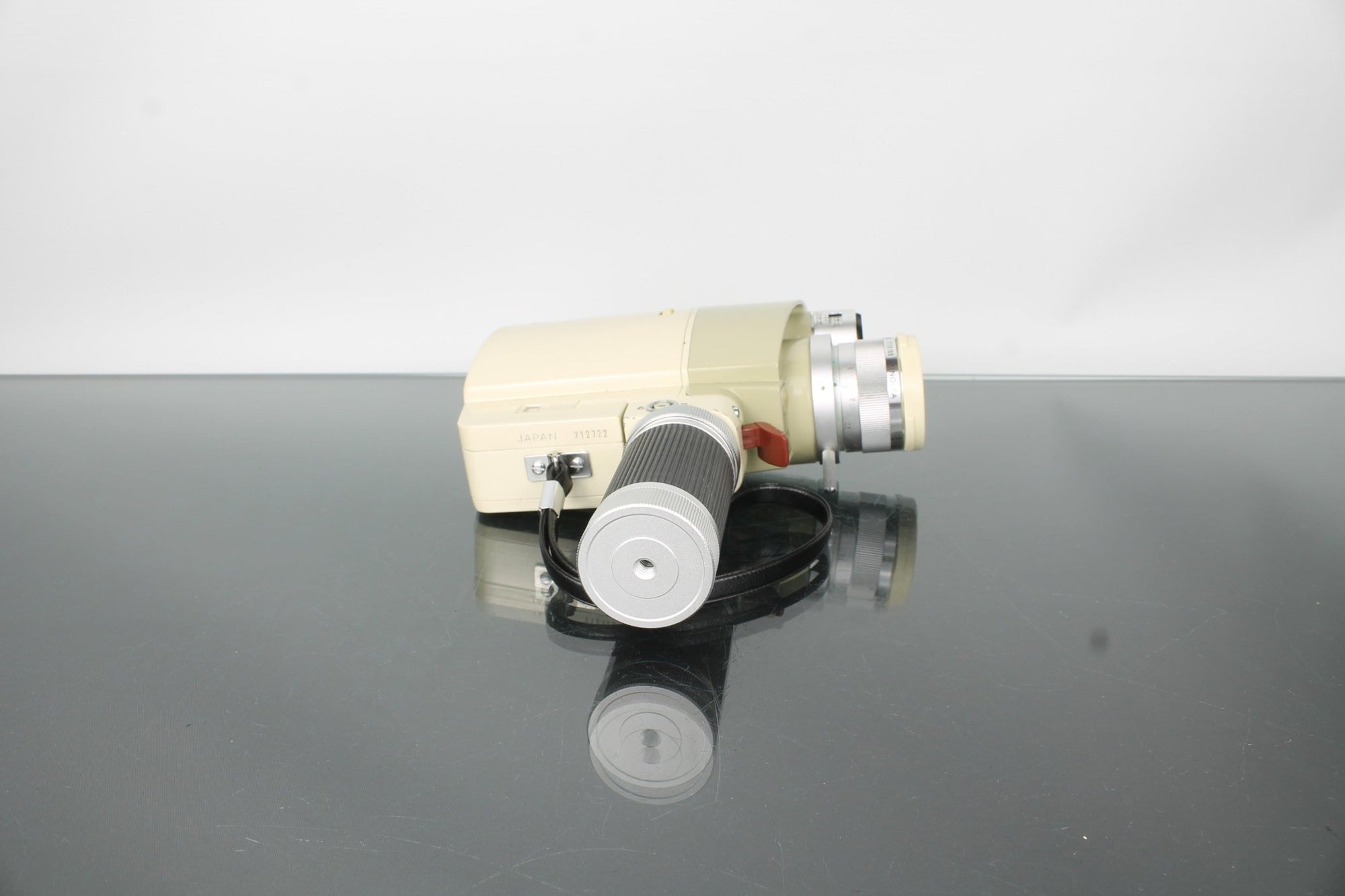 Minolta Zoom 8 - Dutch|Thrift