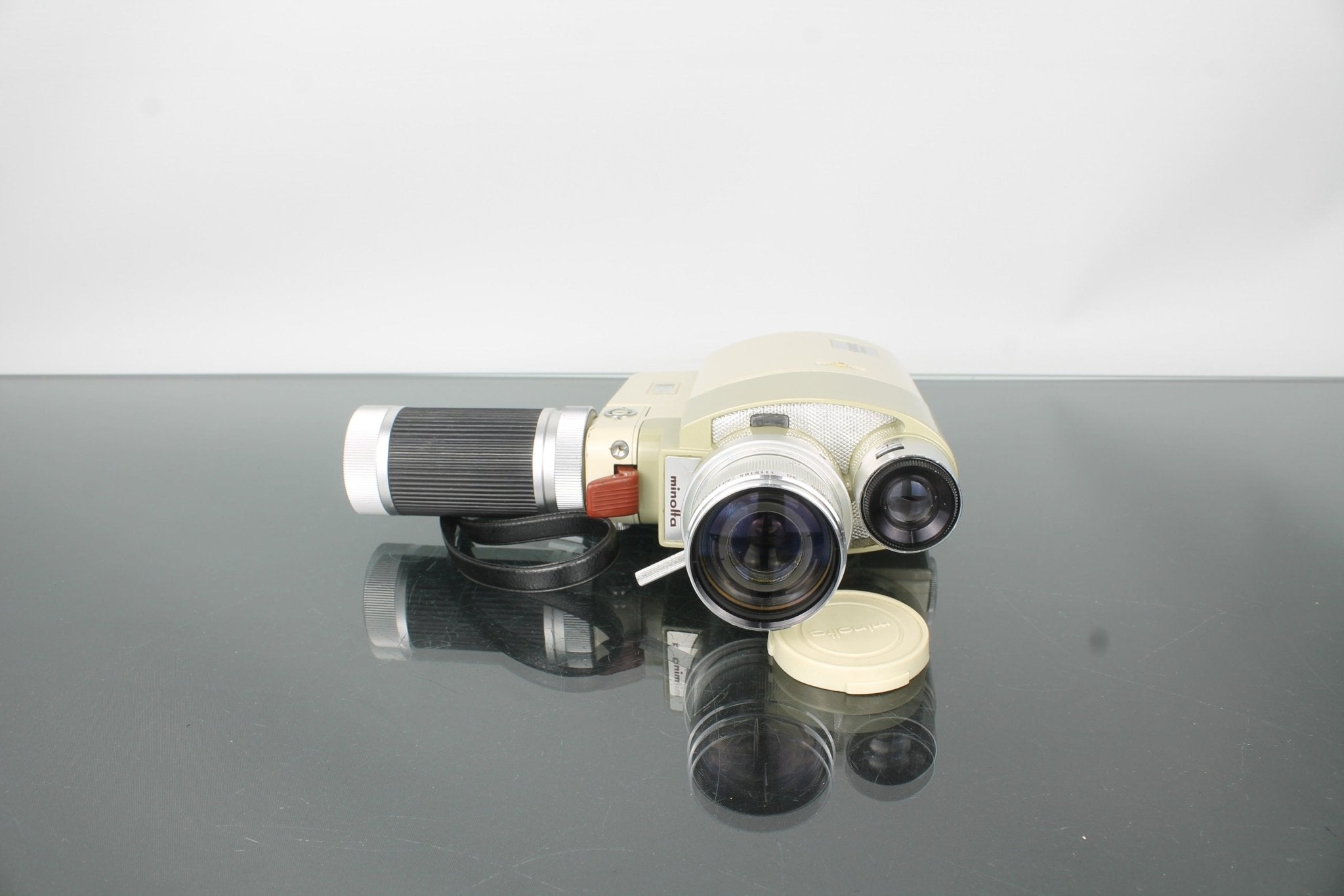 Minolta Zoom 8 Vintage 8mm Film Cine Camera Kit – Dutch|Thrift