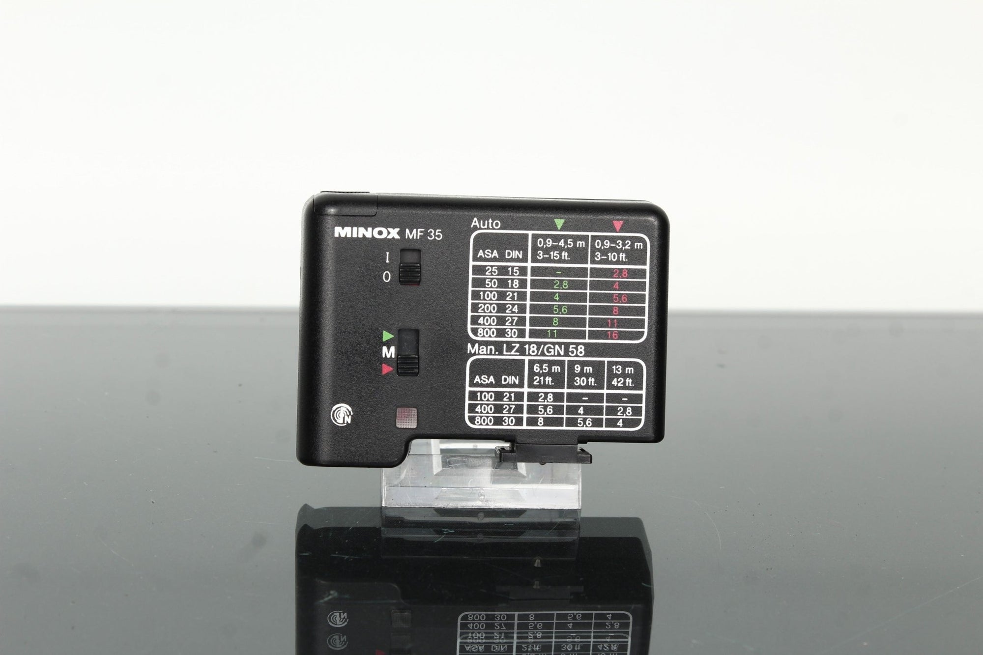 Minox MF 35 Flitser - Dutch|Thrift