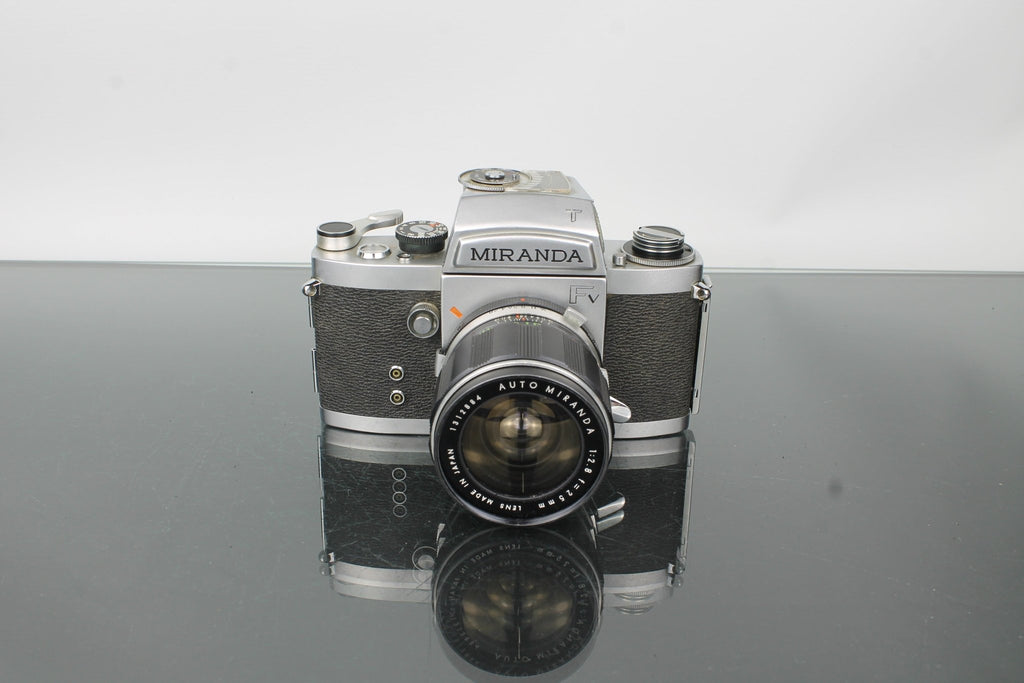 Miranda T + Auto Miranda 25mm f/2.8 - Dutch|Thrift