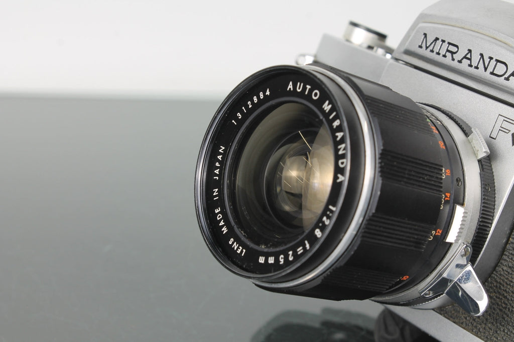 Miranda T + Auto Miranda 25mm f/2.8 - Dutch|Thrift
