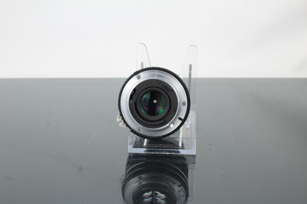 Nikkor 35mm f/2.8 Nikon F mount - Dutch|Thrift