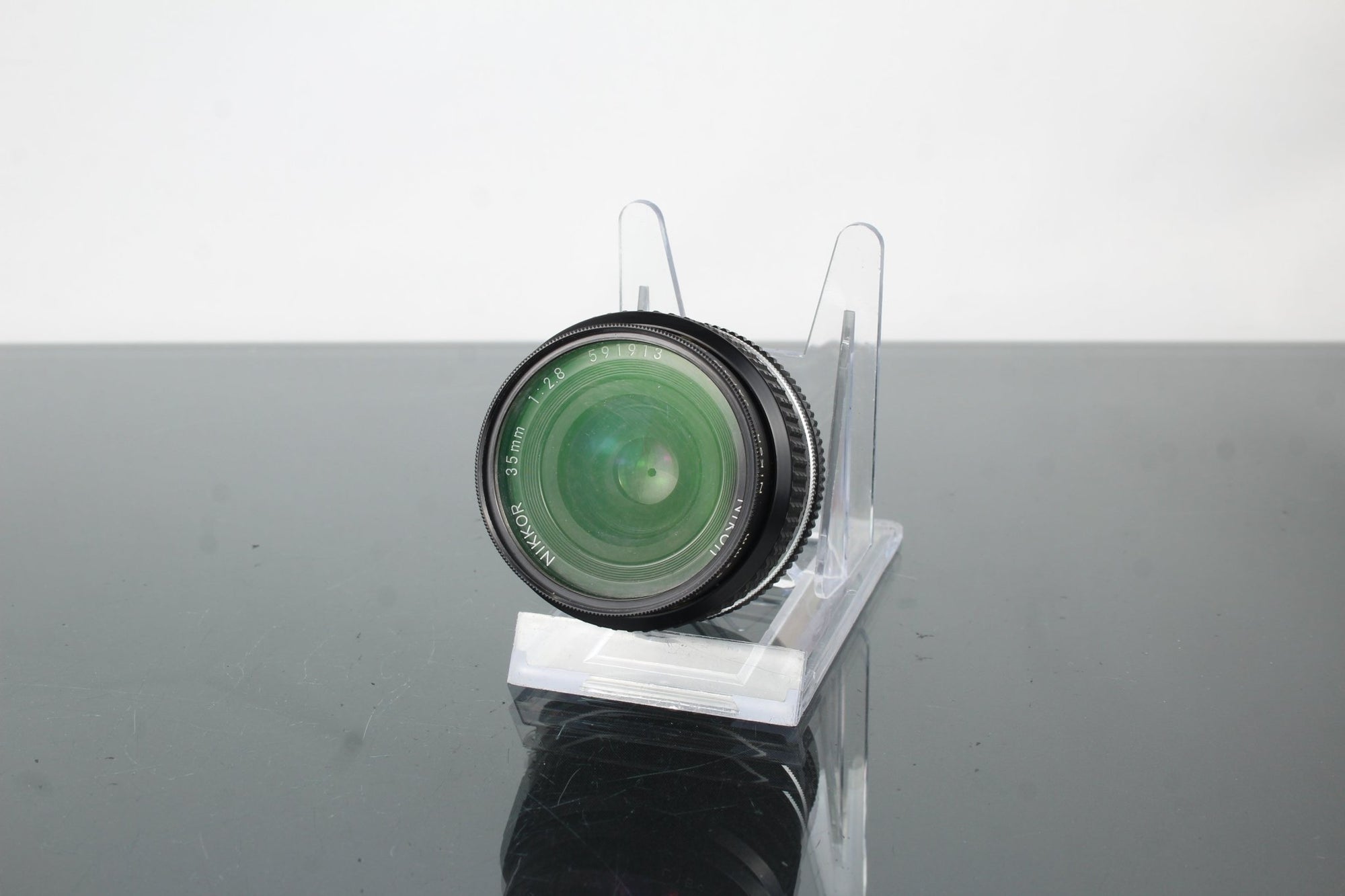 Nikkor 35mm f/2.8 Nikon F mount - Dutch|Thrift