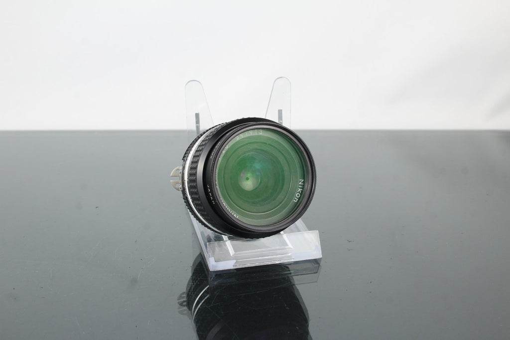 Nikkor 35mm f/2.8 Nikon F mount - Dutch|Thrift