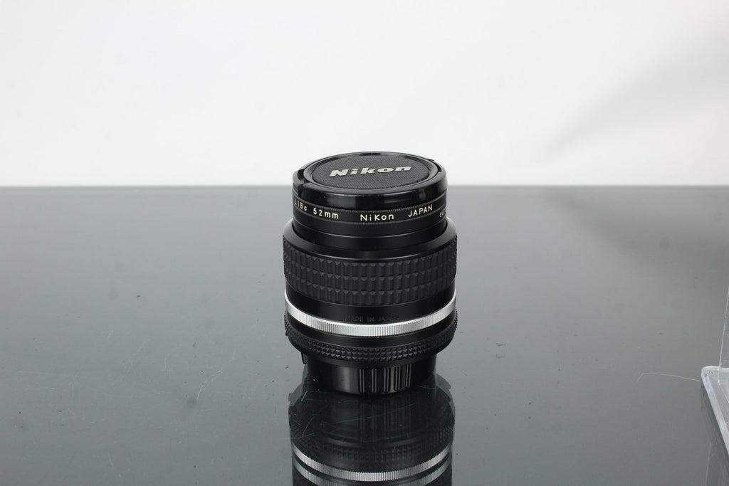 Nikkor 35mm f/2.8 Nikon F mount - Dutch|Thrift