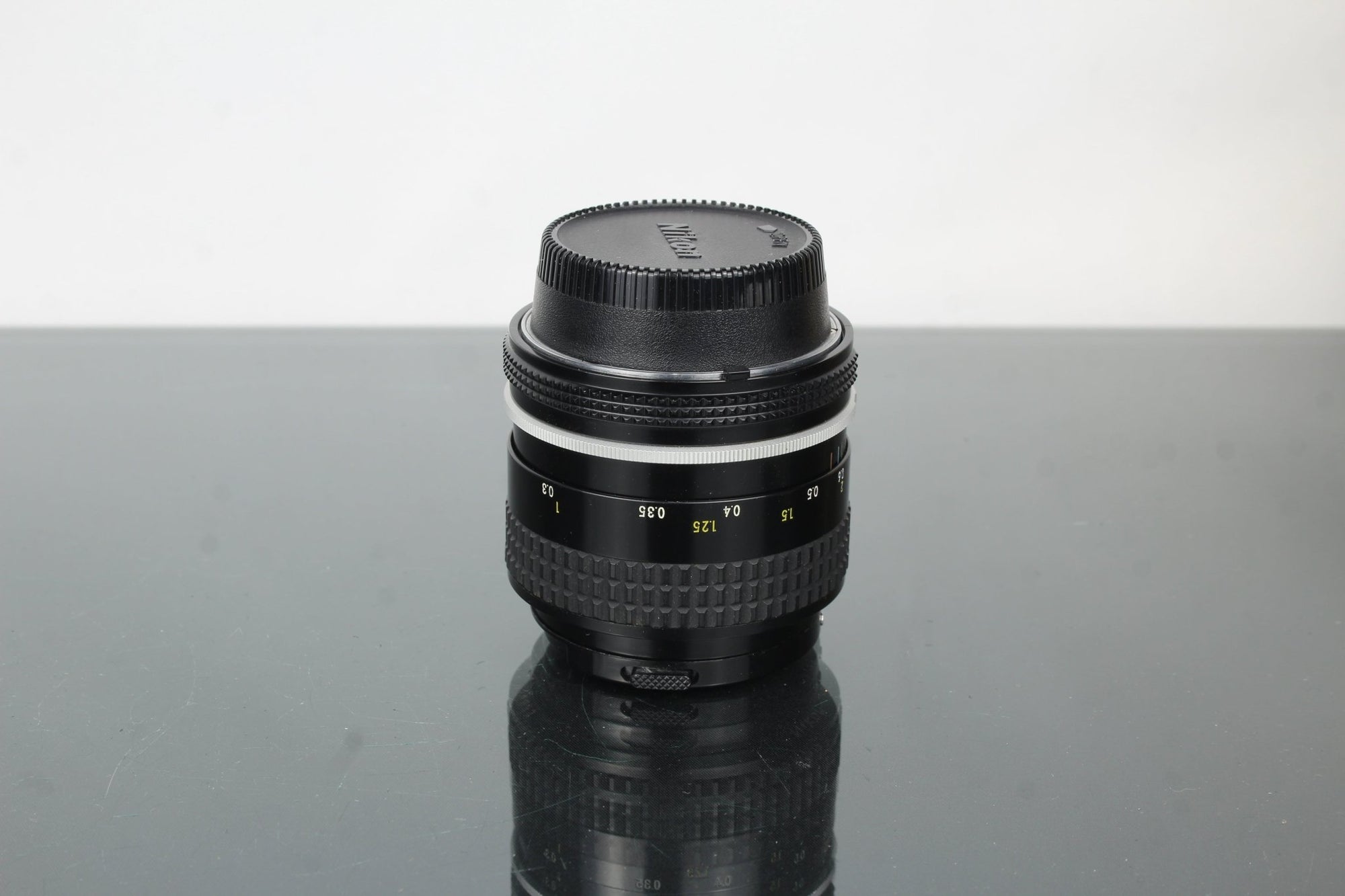 Nikkor F 35mm f/2 Nikon F - Mount - Dutch|Thrift