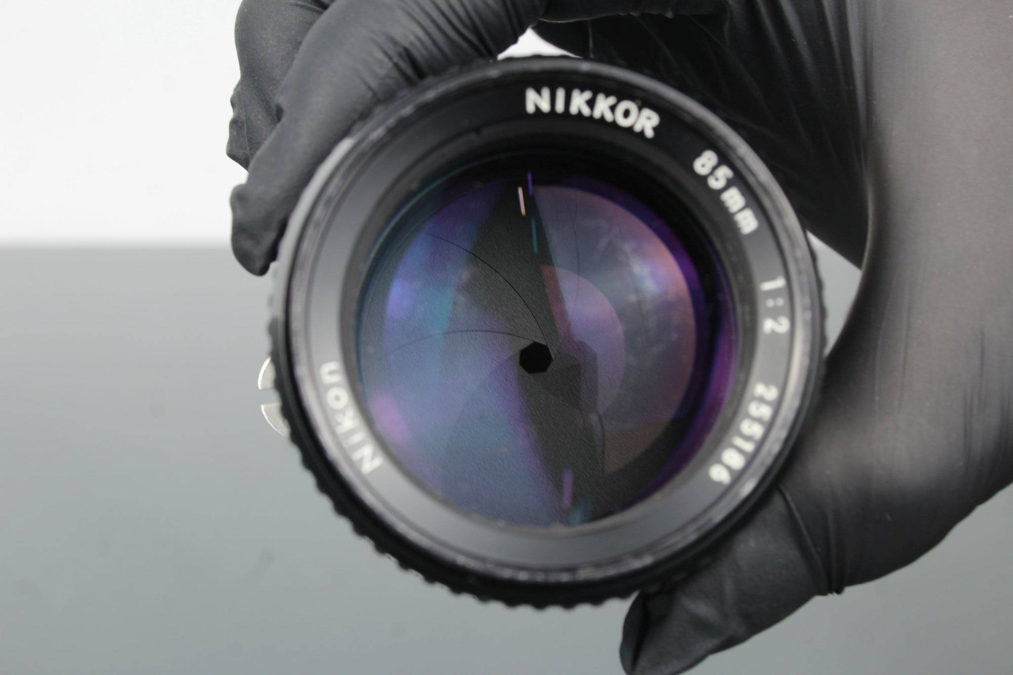Nikkor F 85mm f/2 Nikon F - Mount - Dutch|Thrift