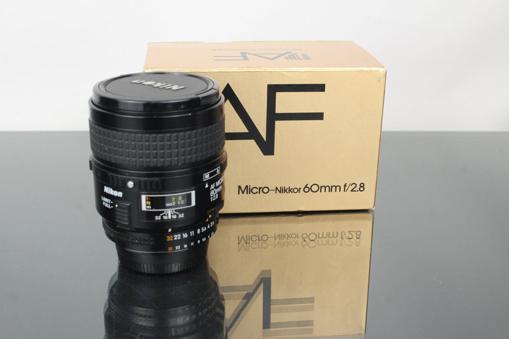 Nikkor F AF Micro 60mm f/2.8 Nikon F - Mount - Dutch|Thrift