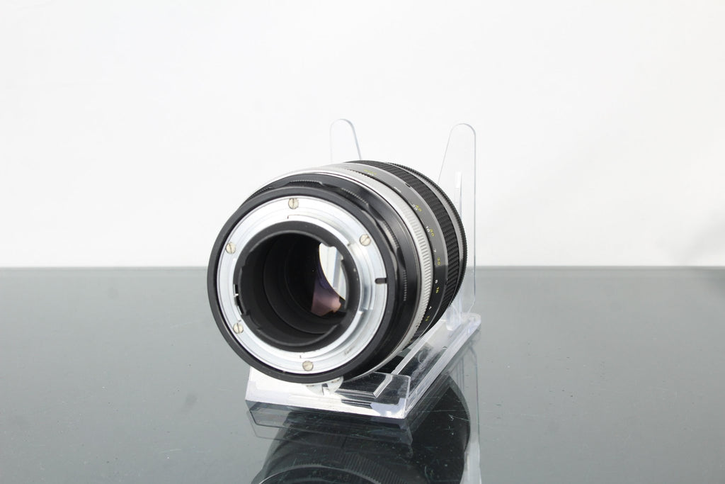 Nikkor Q 1:2.8 F=135mm F - mount lens - Dutch|Thrift