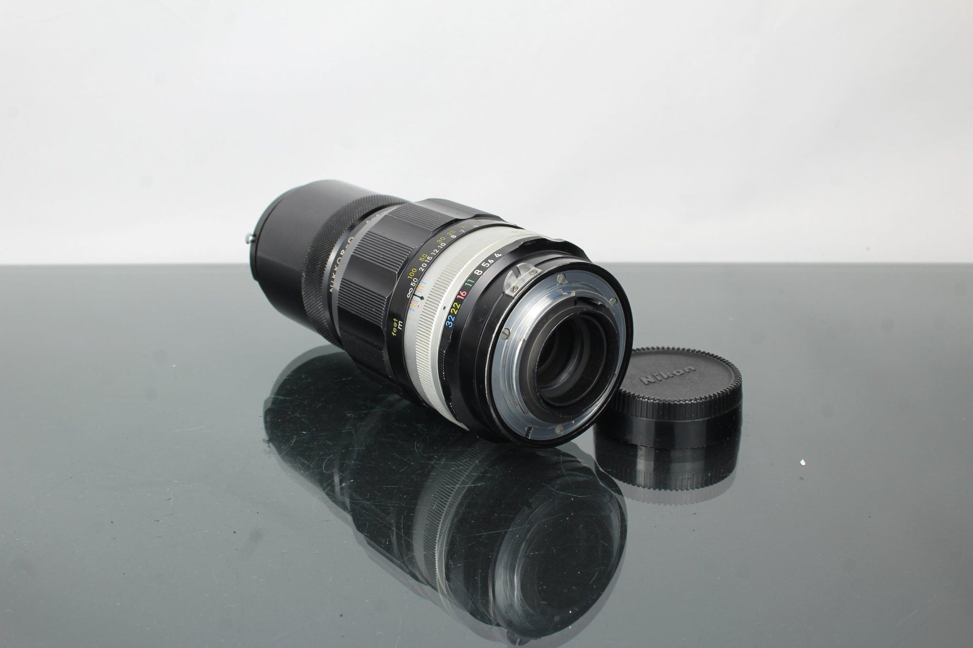 Nikkor - Q 1:4 F=200mm + Nikon F - mount - Dutch|Thrift