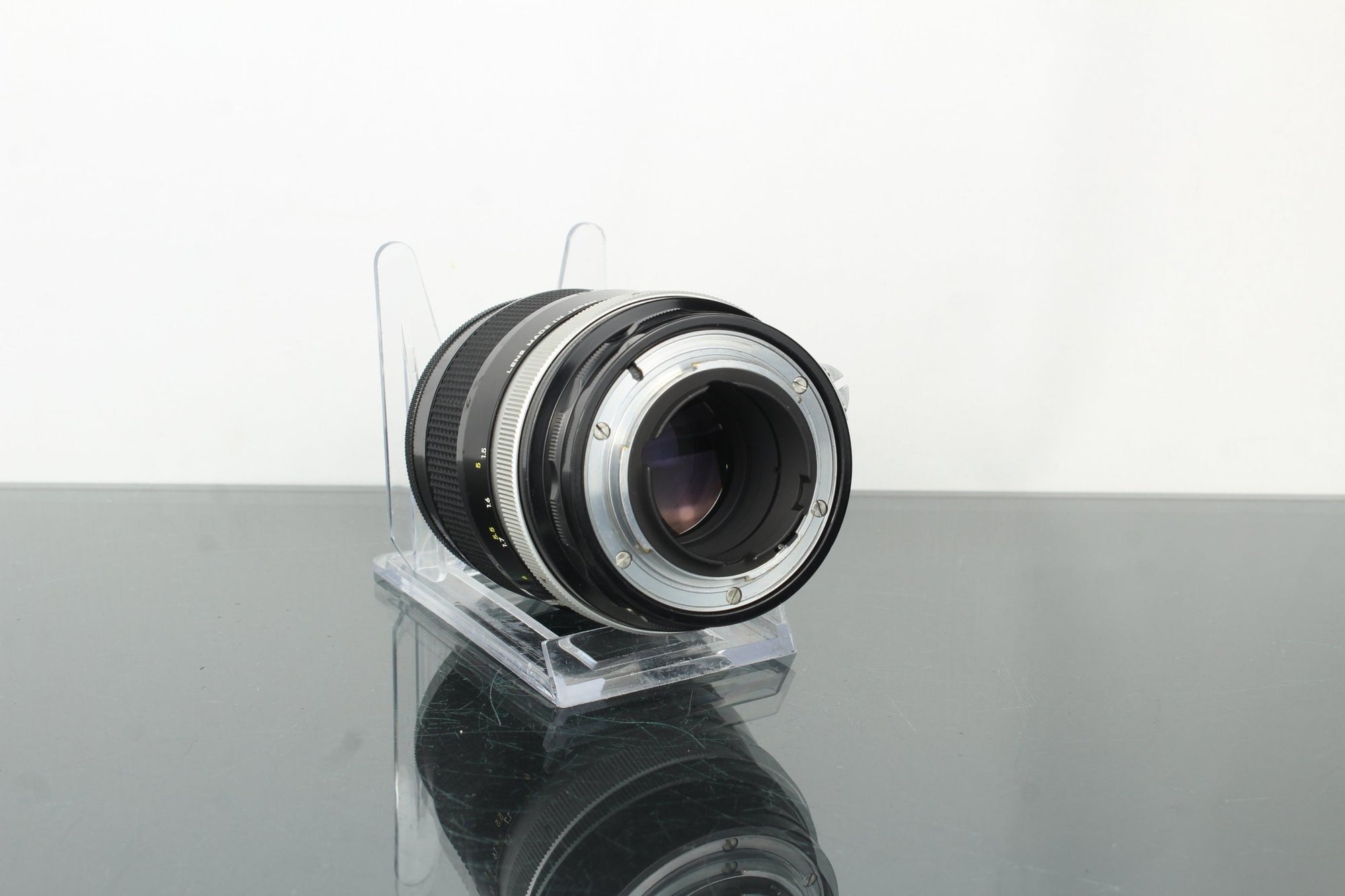 Nikkor - Q Auto 135mm 1:2.8 F - Mount lens - Dutch|Thrift