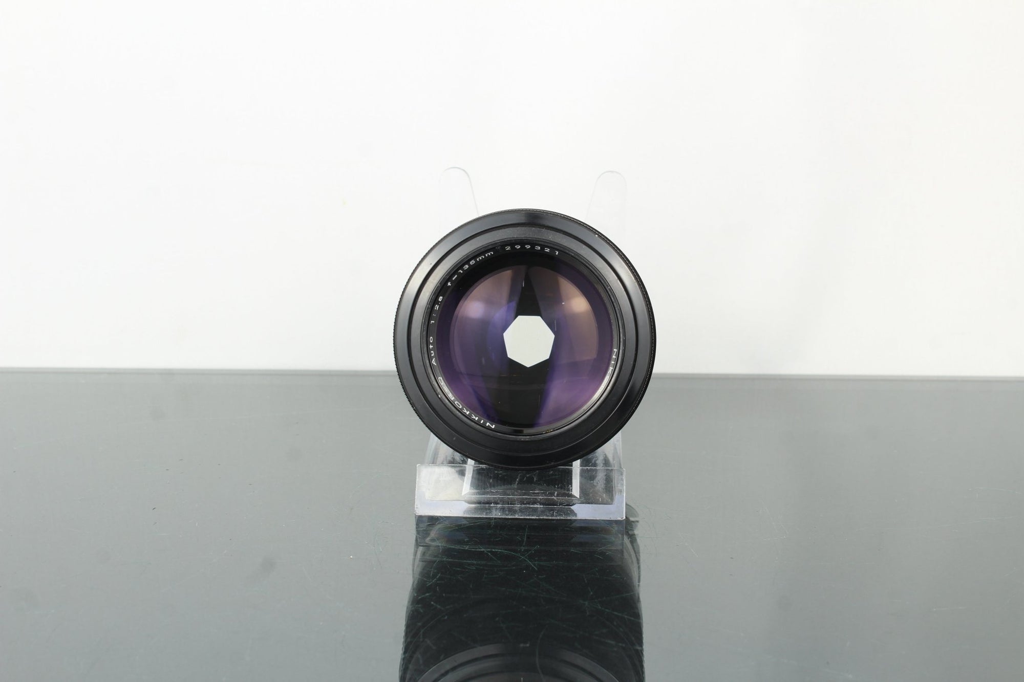 Nikkor - Q Auto 135mm 1:2.8 F - Mount lens - Dutch|Thrift
