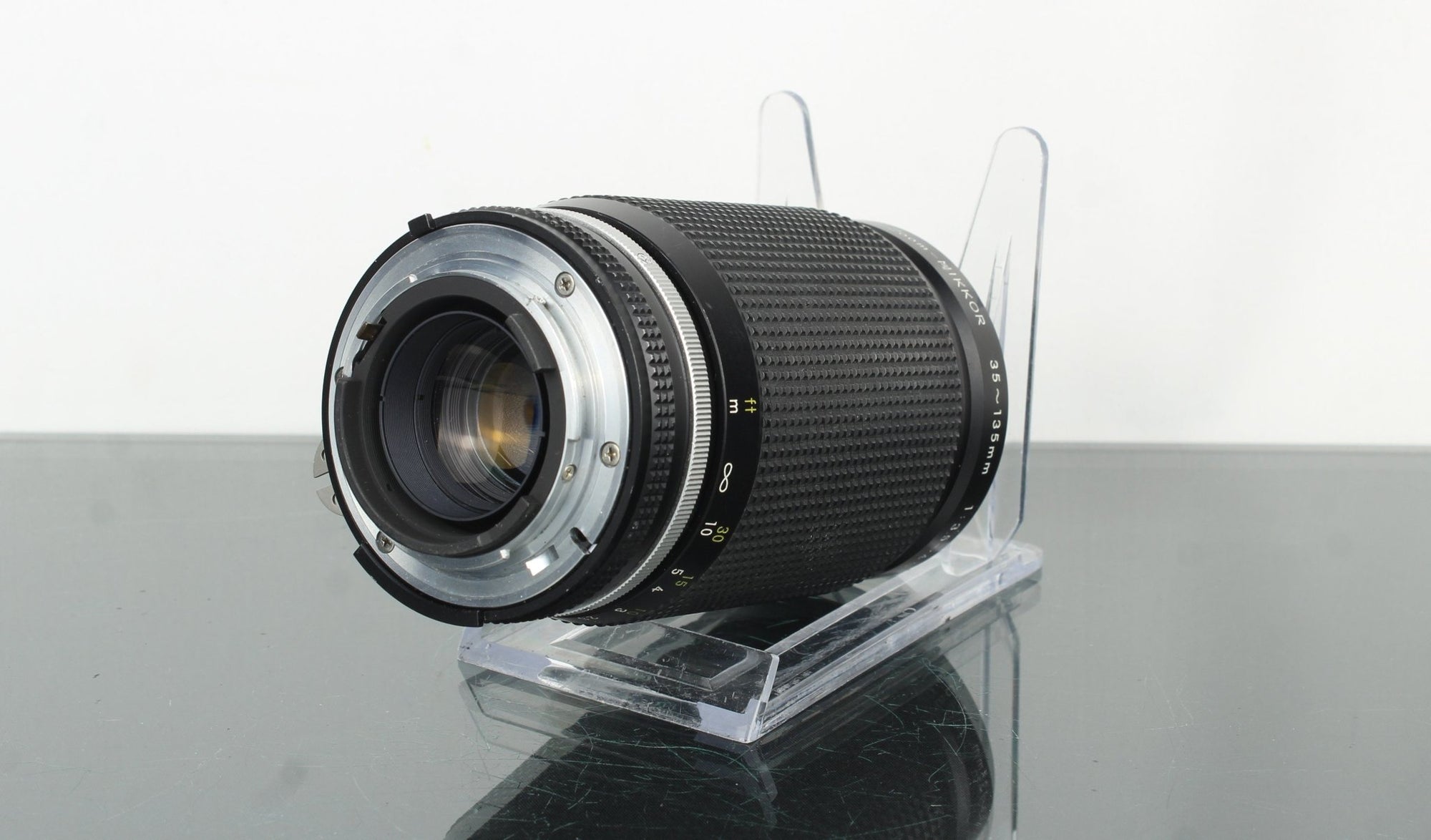 Nikkor Zoom 35 - 135mm 1:3.5 - 4.5 Nikon AI Mount - Dutch|Thrift