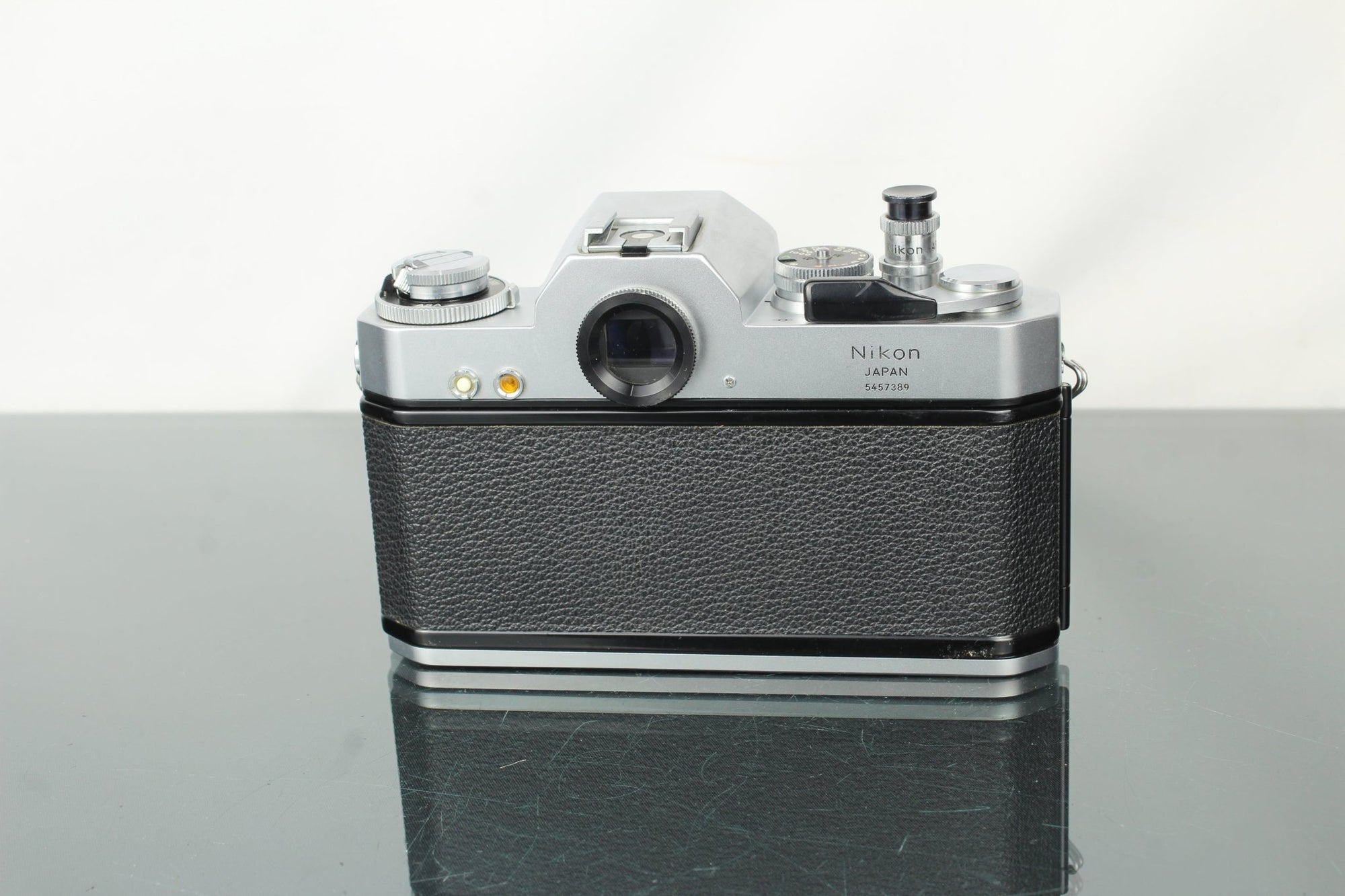 Nikkormat EL + 50mm 1:2 Nikon lens - Dutch|Thrift