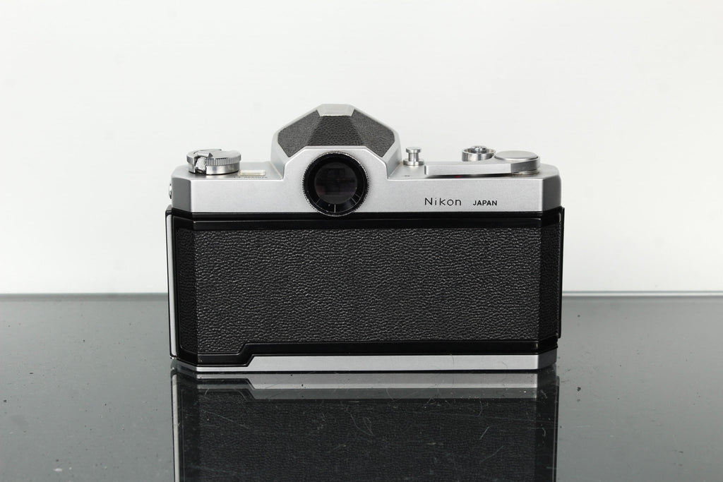 Nikkormat FT 3833076 + Nikon 28mm 1:3.5 - Dutch|Thrift