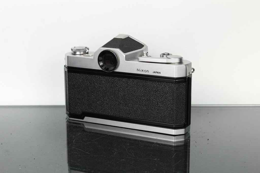 Nikkormat FT 3833076 + Nikon 28mm 1:3.5 - Dutch|Thrift